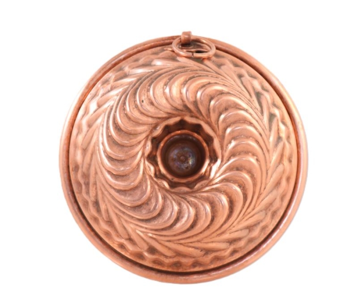 Small copper baking mold kk. p 17