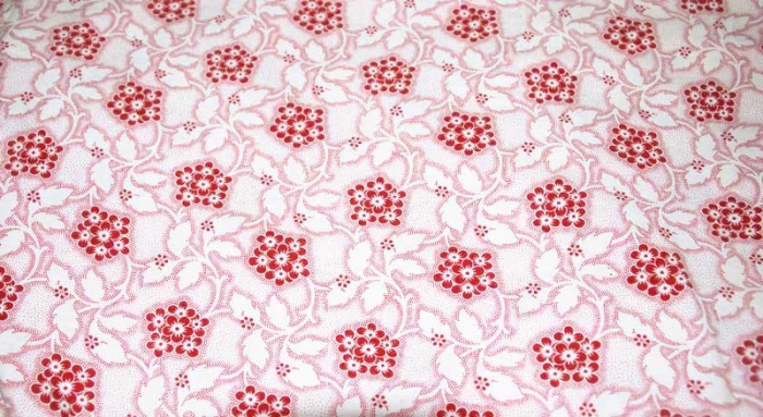 Antique Dutch duvet cover with red flowers t. b 3