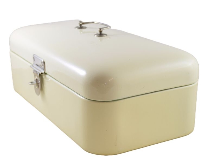 Vintage Dutch bread box e. c 5