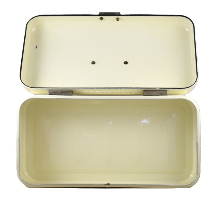 Vintage Dutch bread box e. c 3