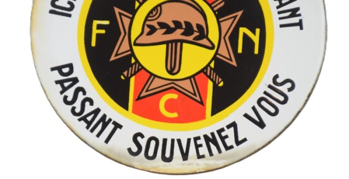 Round enamel memorial plaque for a fallen soldier