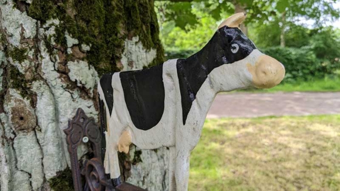 Bell with cow