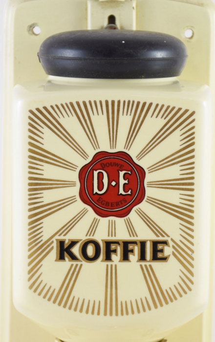 DE retro wandkoffiemolen nr. 1
