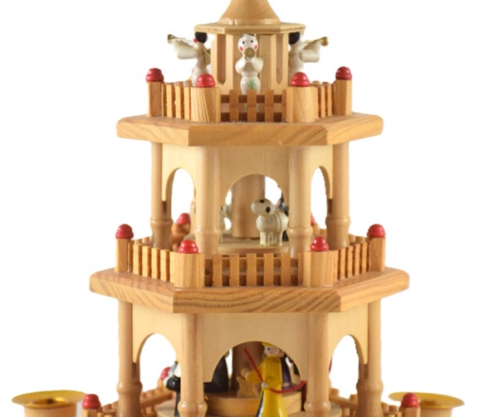 Kleine kerstpiramide drie verdiepingen k. d 16