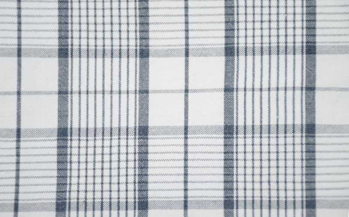 Antiek geruit beddenkleed t. b 12