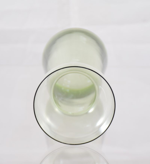 Green bulb vase ag. d 21