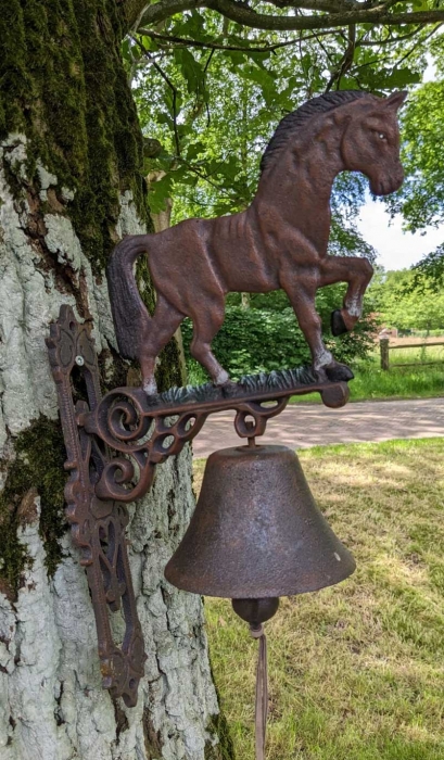 Bell with horse