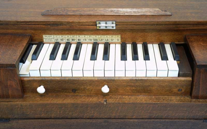 Antiek kistorgel koororgel Le guide chant Kasriel