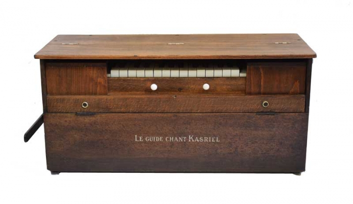 Antiek kistorgel koororgel Le guide chant Kasriel