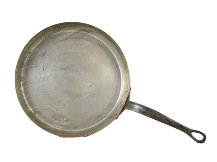 Vintage copper frying pan kk. p 4
