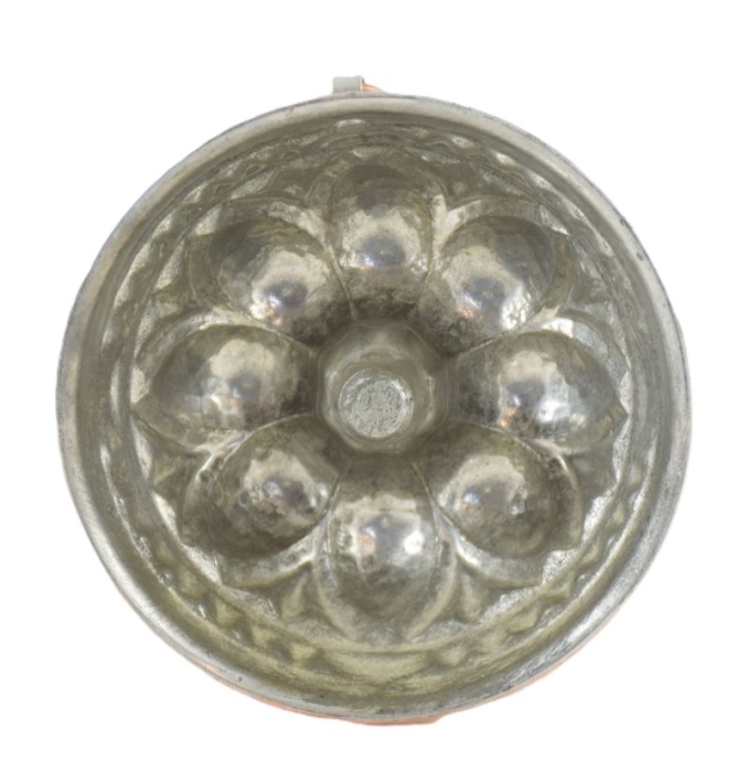 Small copper baking mold kk. p 20