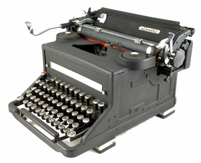 Olivetti typemachine M 40 3 c. d 15