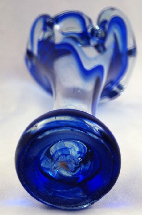 Blue vase gk d 8