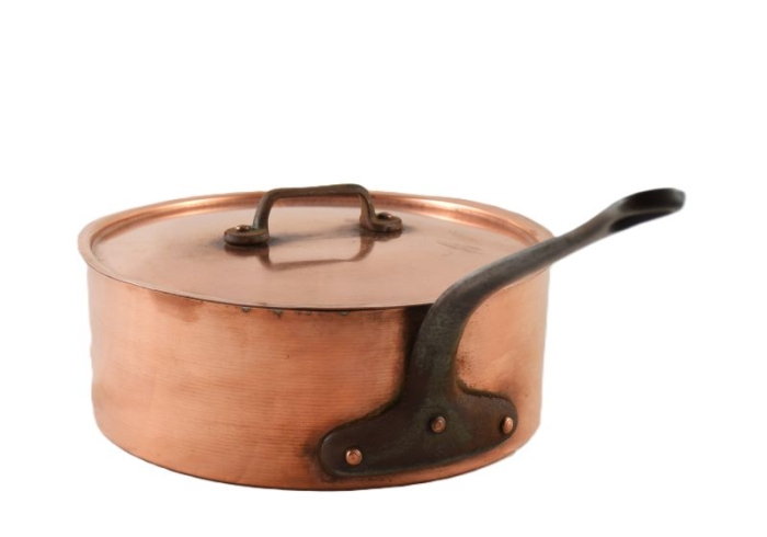 Vintage copper saucepan with lid kk. p 18