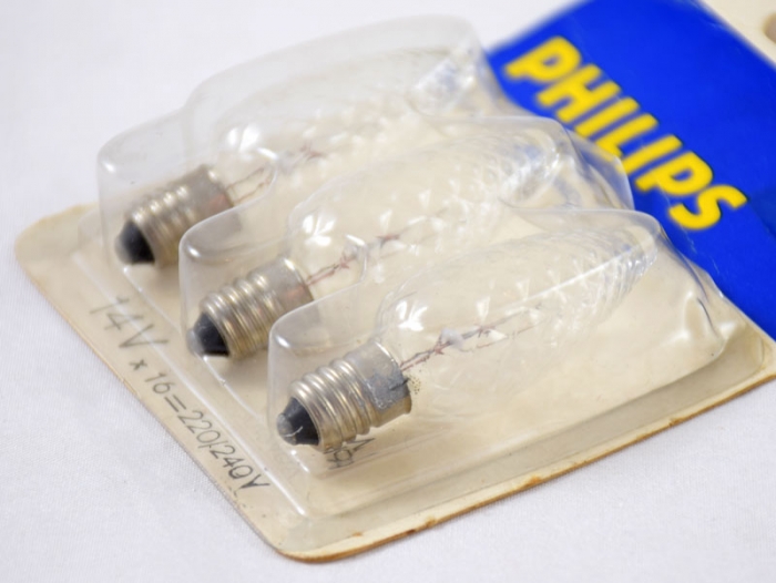 Philips reserve dennenappel lampjes  14 Volt