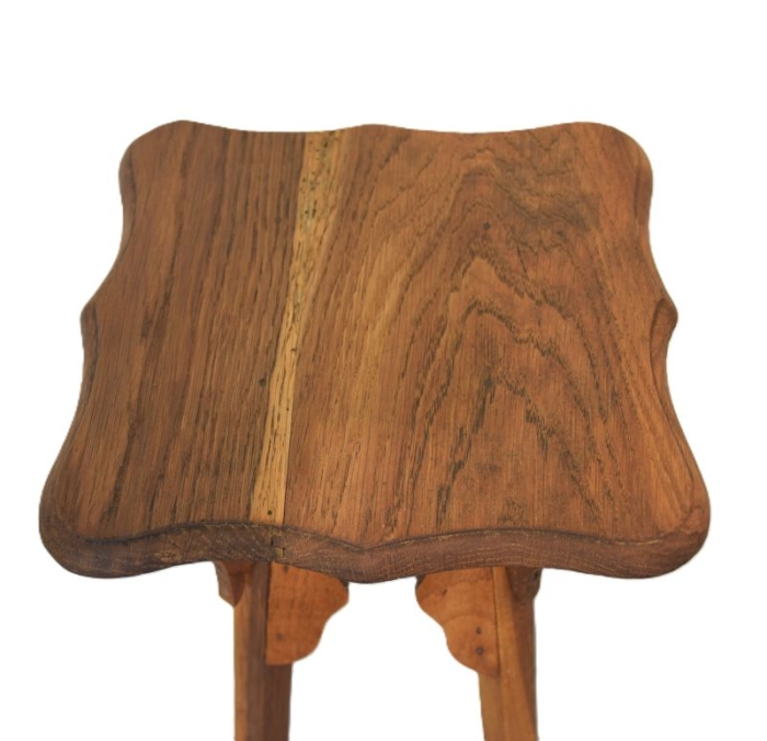 Antieke hoge houten plantentafel