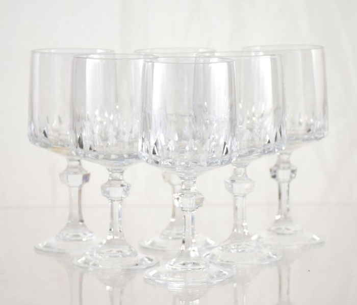 Six cut crystal port glasses k. s 3 Six cut crystal port glasses k. s 3