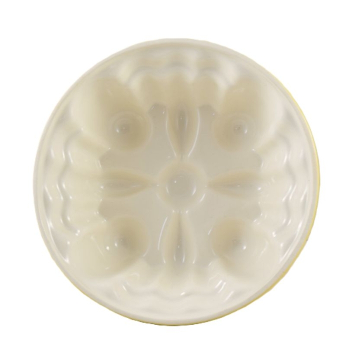 Yellow pudding mold Regout Maastricht kk. v 7