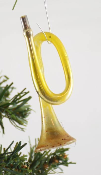 Yelow trumpet k. v 38