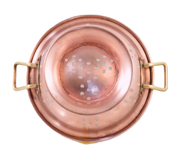 Vintage small copper colander kk. p 22