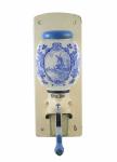 Vintage wand koffiemolen met blauwe windmolen nr. 5