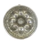 Small copper baking mold kk. p 20