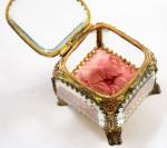 Frans glazen sieraden bruids kistje Frans glazen sieraden bruids kistje