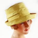 Hoedje t. kk 16 Hoedje t. kk 16