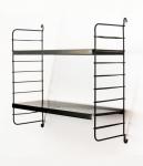 Metalen retro boekenrek c. d 9 Metalen retro boekenrek c. d 9