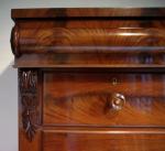 Victorian chest of drawers Victorian chest of drawers